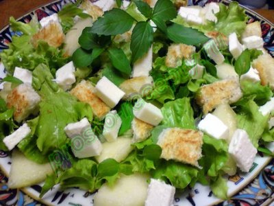 Салат с сыром «Фетакса»